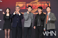 [포토] 표예진-김의성-이제훈-장혁진-배유람 사랑의 무지개운수