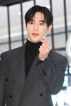 [포토] 서강준 '두근두근 하트'