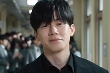 넷플릭스, 또 통했다… '통쾌함'으로 공개 하루만에 1위 직행→ '차트' 씹어먹고 있는 韓 드라마 ('참교육')