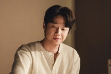 시청률 21% 견인→15년 만에 복귀한 이 배우, 역대급 신드롬 터트린 감독과 합심했다는 작품 정체 ('유부녀 킬러')