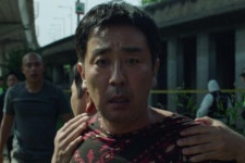 류승룡, 딸 김시아 위해 필사적으로 달린다…가족 사투 그린 韓 영화('비광')