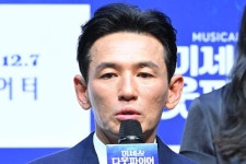 승자 없는 게임…황정민, '사생활 폭로' A씨 스토킹 고소→11일 결심 공판→구형 '예정'