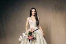 '10월 결혼' 강균성, '유하진'과 함께한 웨딩 화보…