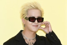 [속보] '부실복무' 송민호, 징역·재복무 피했다…1심서 '징역 1년·집행유예 2년' 선고