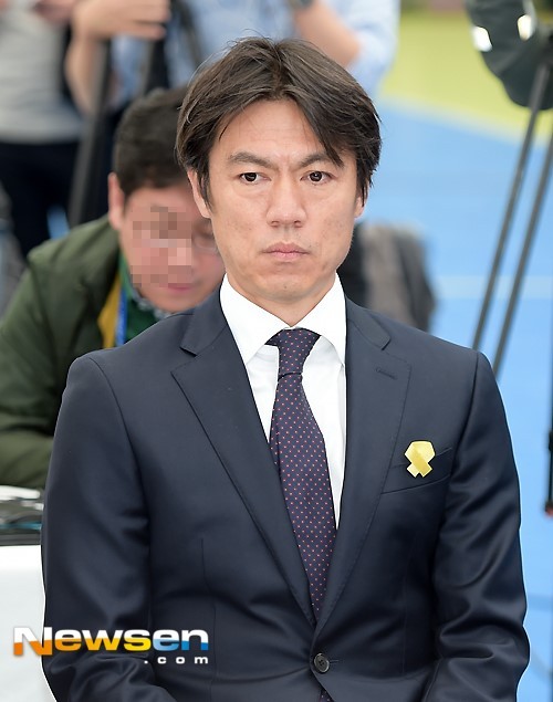 홍명보 감독, 2026 북중미 월드컵 아시아지역 3차 예선 대비 각오 밝혀