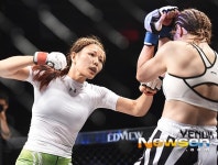 [포토엔]김지연 ‘복싱이 내 전문이야’