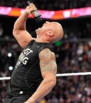 WWE 깜짝등장 더락, 왜 락바텀 안썼을까