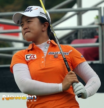 [포토엔] 티샷 후 입술 깨문 김세영(혼다 LPGA)