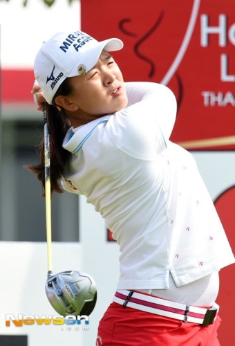 [포토엔]역전의 여왕 김세영 ‘아직 끝나지 않았어’ (혼다 LPGA 타일랜드)