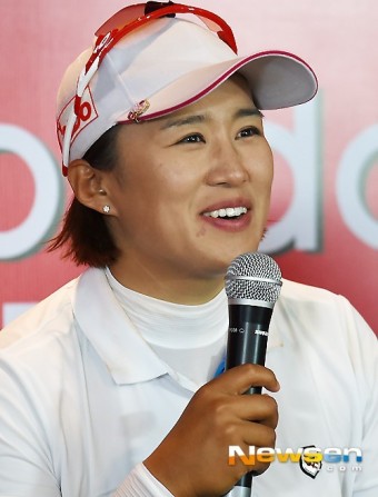 [포토엔]양희영 우승 소감 ‘17개월만에 맛 본 우승 짜릿하다’