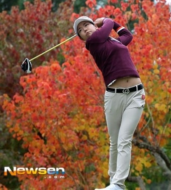 신지은, LPGA 재팬클래식 2R 선두..김하늘 1타차 2위