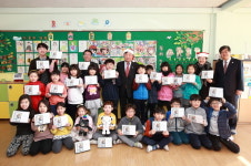 이희범 평창 조직위원장, 평창초 방문 ‘특별한 만남’