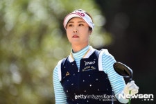 韓美日 투어서 통산 상금 100억원 넘은 女골퍼 누구?
