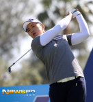 [포토엔]2라운드 경기 티샷 하는 양희영