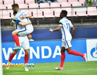 [U20 월드컵] ‘황당 자책골’ 잉글랜드-기니, 난타전 끝 1-1 비겨