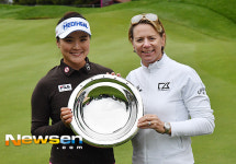 [포토엔]유소연 ‘소렌스탐이 시상한 안니카’