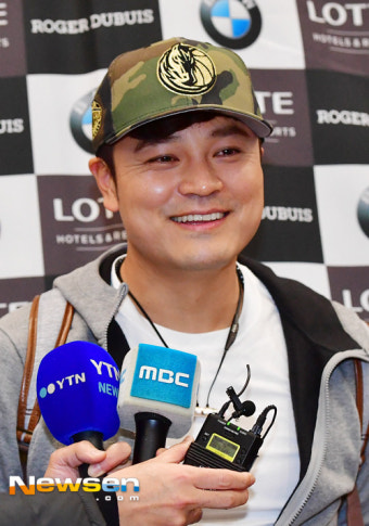 [포토엔] 미소 짓는 추신수