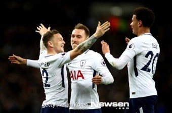 ‘에릭센 벼락골’ 토트넘, 맨유에 2-0 압승‥손흥민 80분