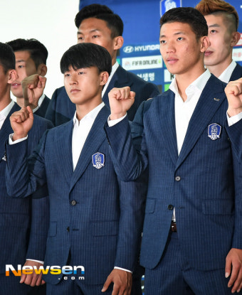 [포토엔HD] 이승우,황희찬 ‘자신감 넘치는 화이팅’
