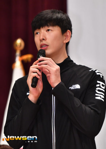 한선수 ‘반짝이는 잘생김’[포토엔HD]