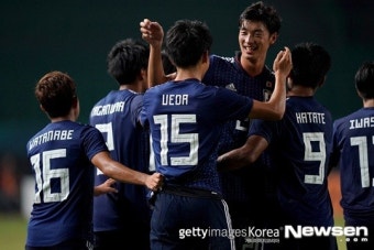 ‘졸전’ 일본, 남자축구 말레이시아에 1-0 진땀승…8강행