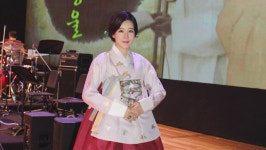 [릴레이 인터뷰] 김미선 앵커 육아? 생방송보다 어려워…세상의 모든 엄마들 힘내세요