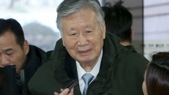 이중근 부영 회장, 1심서 징역 5년에 벌금 1억 …보석 유지