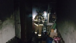 부산 모텔서 새벽에 화재…투숙객 1명 사망·8명 연기흡입