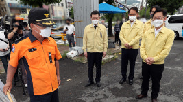 박범계, 광주 철거건물 붕괴 참사현장 조문