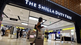 신라면세점 김포국제공항점 2년 3개월만에 재오픈