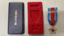[단독] 천안함 생존장병, 13년 만에 상이 기장 받는다