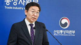 8월 수출 8.4% 감소, 11개월째 하락…수입 줄어 무역수지는 흑자