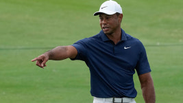48살 타이거 우즈, 새벽 4시에 동료들에 난 체육관 문자