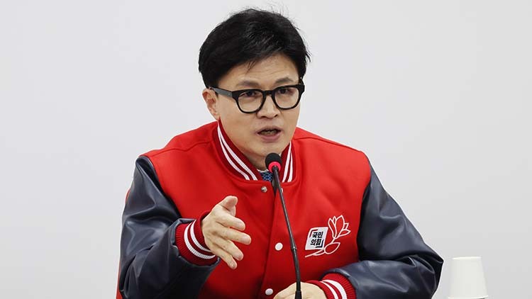 한동훈 대표, 국가 안보 강화 위한 간첩법 개정과 국정원 대공수사권 부활 주장 논란