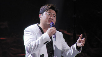 '음주 뺑소니 혐의' 김호중, 취재진 피해 지하로 경찰 출석