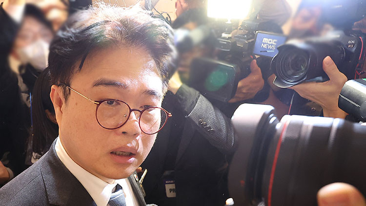 임현택 의협 회장, 중도하차…의대총회결로 탄핵가결, 비대위체제전환