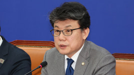 진성준 