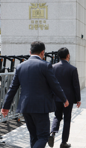 경찰, '尹 체포 저지' 관련 대통령실·공관촌 압수수색