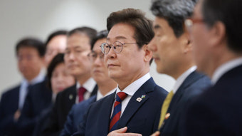 이재명 대통령, 첫 국무회의 주재…