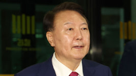 내란특검, 尹 구속영장 청구…직권남용 등 혐의