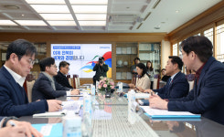 산업장관, 5극3특 첫 현장 행보…전북 방문