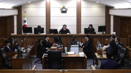 윤석열 '체포방해' 등 2심 징역 7년 선고…2년 늘어
