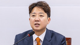 이준석 '부산시장 후보 피습 자작극 의혹'에 