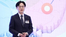 김정관 