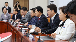 장동혁, '당원중심 정당' 강조하지만…당내선 