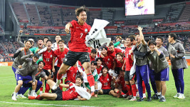 [아시안게임] 남자 축구, 아시안게임 4연패…엄지성 득점왕·도움왕 싹쓸이