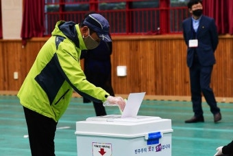 21대 총선 투표율 7시 기준 2.2%...지난 총선보다 0.4%p 높아