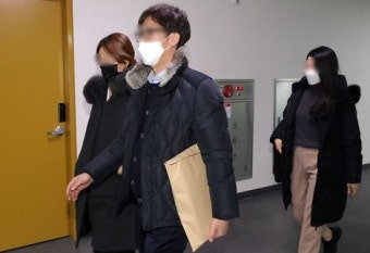 속도 내는 김학의 출국금지 수사…법무부 전격 압수수색