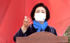 박영선 “서울시민에 10만 원 위로금, 디지털화폐로 지급하겠다”