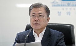 文 “우크라이나 주권 존중돼야…경제 피해 없도록 방안 강구”